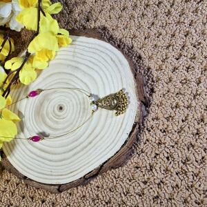 Antique Drop Invisible Chain Pendant