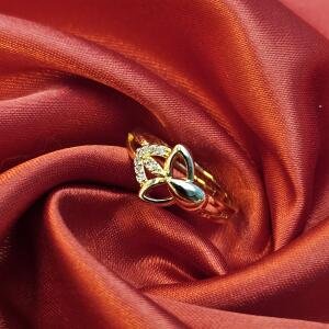 Triple Petal Gold Crystal Ring